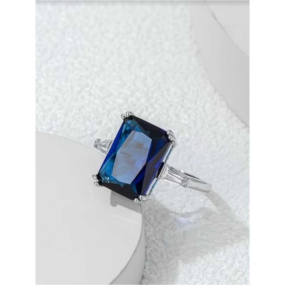 💙 NEW Blue Crystal Emerald-Cut Silver Ring with Baguette Accents 💙